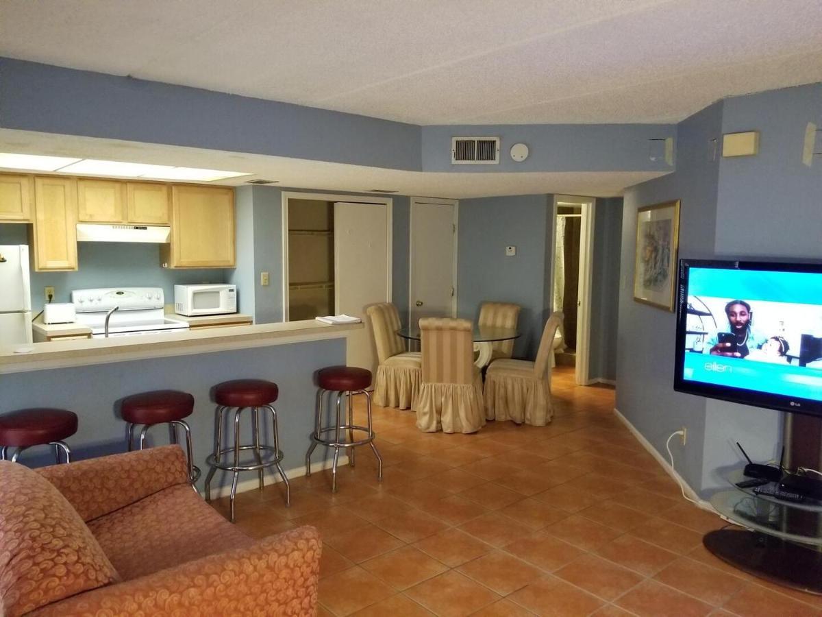 Walk To Beach House In Heart Of Entertainment District - Atrium Unit 102 South Padre Island Exteriér fotografie