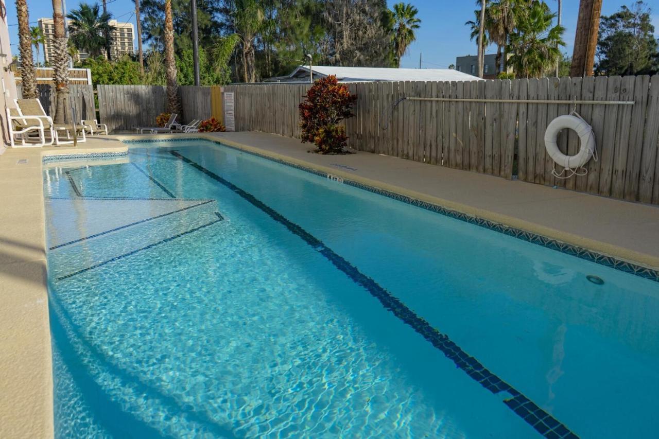 Walk To Beach House In Heart Of Entertainment District - Atrium Unit 102 South Padre Island Exteriér fotografie